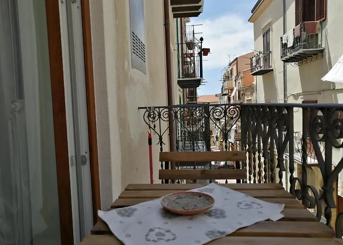 Casa Dei Normanni: Costanza *