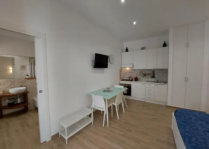 Апартаменты Casa Dei Normanni: Costanza Чефалу